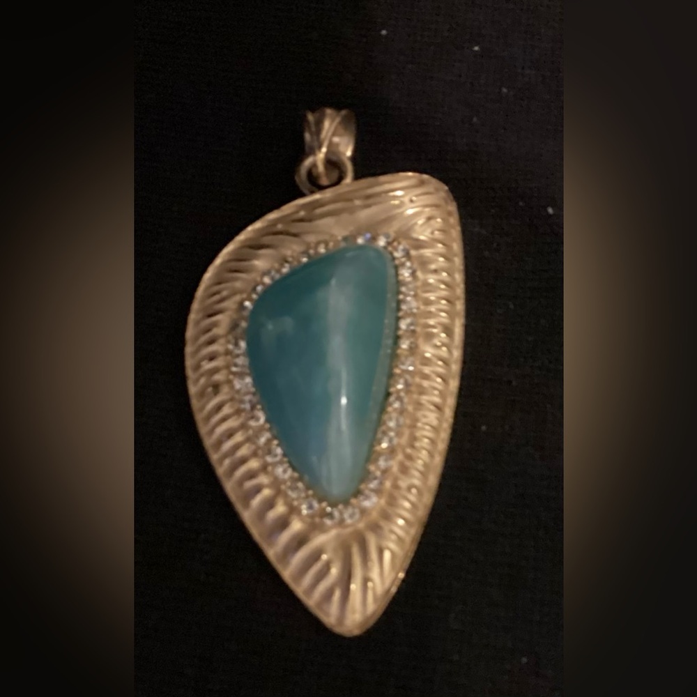 Turquoise Like Stone Pendant with Faux diamonds necklace pendant